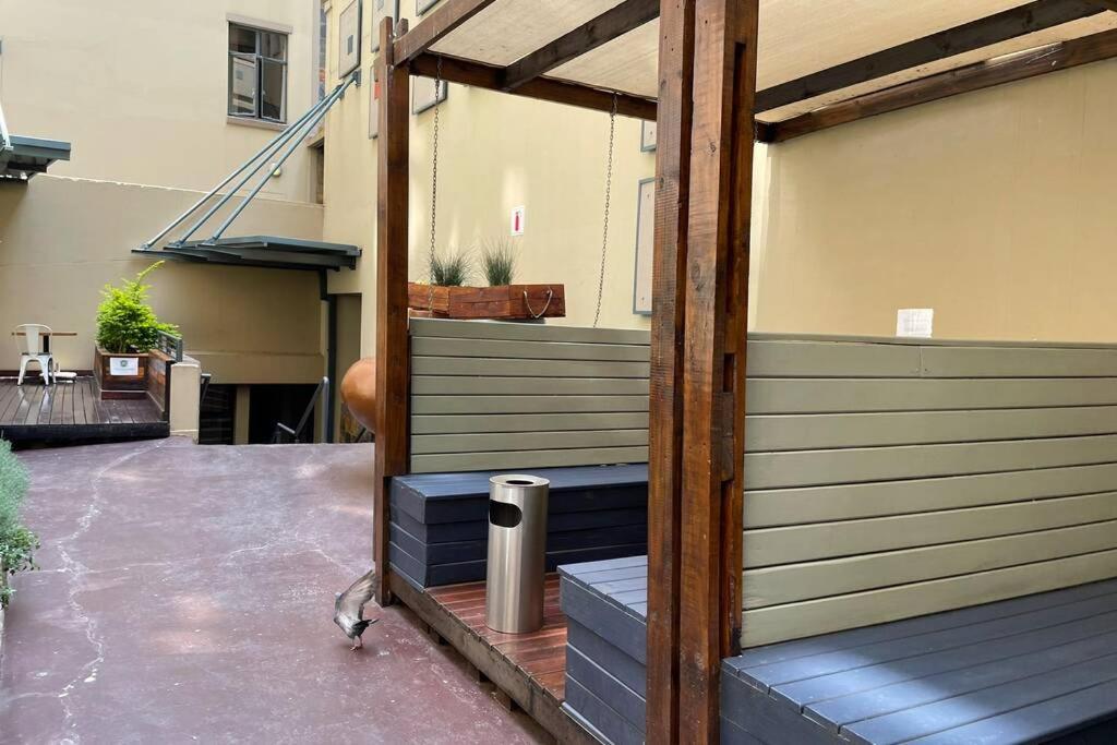 Cool & Easy Flat In The Heart Of Marshalltown Johannesbourg Extérieur photo